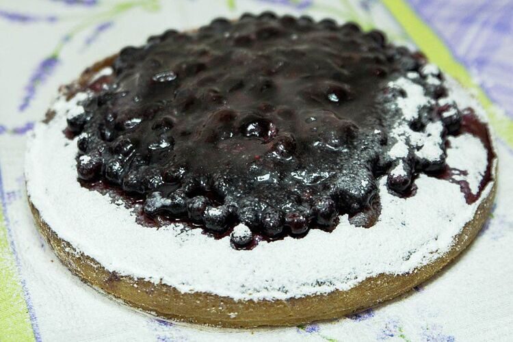 Пирог Мадлена со смородиной